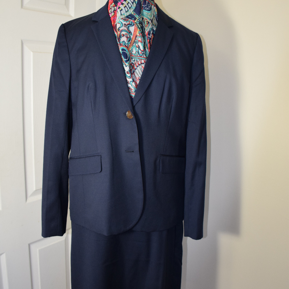 J. Crew wool suit in NAVY